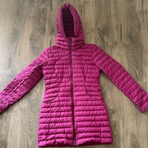 Lululemon down Puffer Jacket - size 4